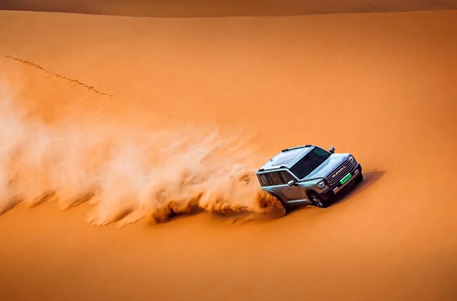 沙漠新能源車測試