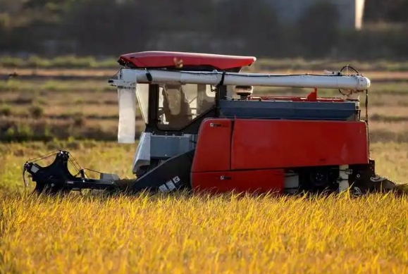 智能收割機(jī)電機(jī) 智能收割機(jī)電機(jī)