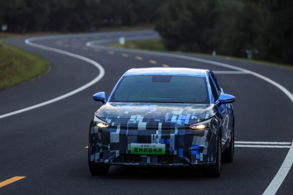 吉利雷神汽車 吉利雷神汽車