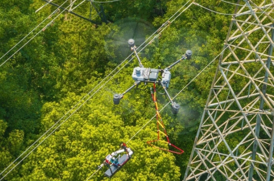 高壓電塔無人機(jī)
